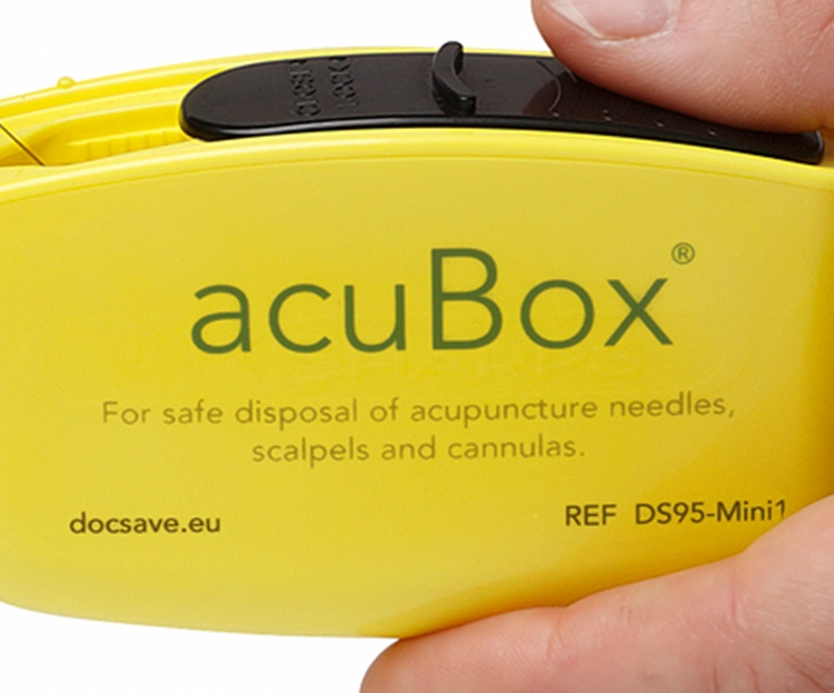 contenedor bolsillo para desecho de agujas3